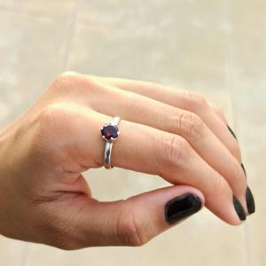 Meilleure vente Bague solitaire en argent sterling 925 avec grenat taillé naturel Bijoux fins pour mariages anniversaires fêtes - Product Image 5