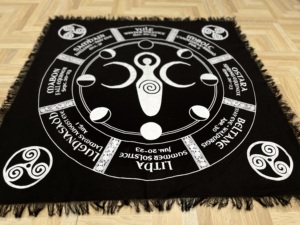 Nappe d'autel Pentagramme Déesse de la Lune 18 pouces en coton noir et or, nappe carrée, belle sorcellerie par des consignateurs indiens - Product Image 5