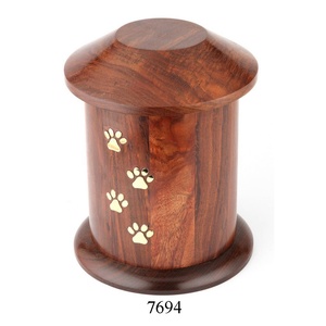 Rare Design Wooden Cremation <b>Urn</b> for <b>Pet</b> Ashes Best Selling Wooden Keepsake <b>Pet</b> <b>Urn</b> Customized - Product Image 3