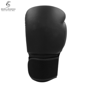 Guantes de boxeo de Muay Thai con diseño geométrico para hombres y mujeres para entrenamiento de artes marciales - Product Image 2