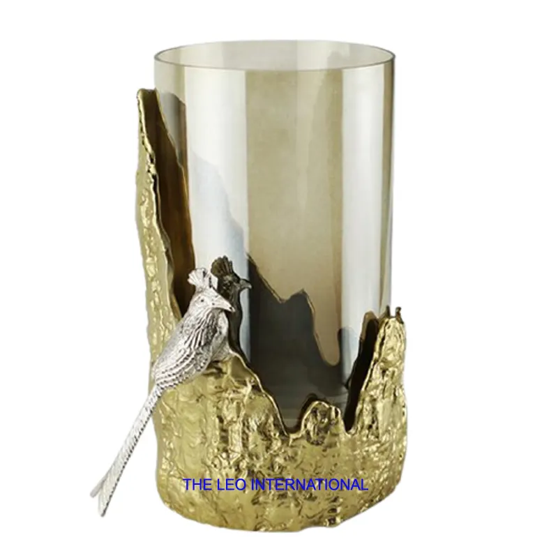 Hurricane Company Romantic Gold Metal bird Hurricane Stand portacandele con copertura in vetro per il nuovo design di nozze