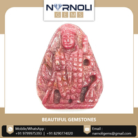 Idole de Hanuman Ji assise sculptée en pierre de rubis, bijoux au prix d'usine, 83,35 carats, rouge-rose, sur mesure