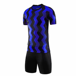 Vêtements de sport pour hommes, maillot de football de club personnalisé, ensemble d'uniformes de football à sublimation avec logo - Product Image 4