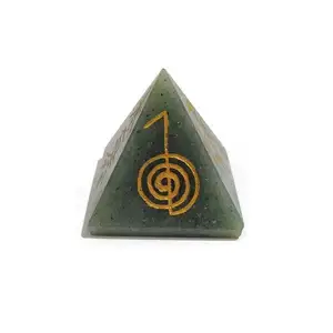 玛丽娅水晶出口批发绿色金星灵气符号金字塔: 高品质定制符号水晶金字塔