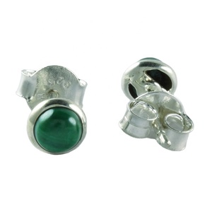 Pendientes de tuerca de estilo étnico de Plata de Ley 92,5 hechos a mano, atractivo diseño de piedra de malaquita para compromiso, regalo de fiesta de boda - Product Image 3
