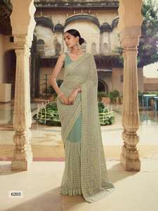 Thiết Kế Bên Mặc Màu Hồng Georgette Thêu Saree Với Áo Mảnh - Product Image 2