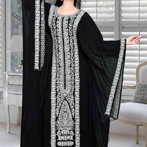 MAGNIFIQUE ET ÉLÉGANT Orné DE MACHINE & ZARDOZI fonctionne SUR LA ROBE CAFTAN ARABE JALABIYA POUR LA FÊTE @ 2024 - Product Image 1