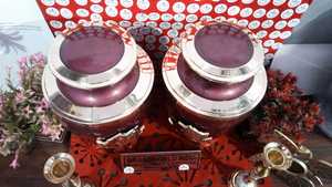 Brassworld India's Bellamente Rosa Grabado Latón Cremación Urna Suministros funerarios para adultos - Product Image 3