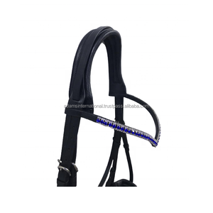 Brida de caballo de charol de alta calidad con relleno suave y banda de cejas de cristal ostentoso Productos Premium para caballos - Product Image 2