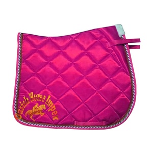 Vente en gros de tapis de selle brillant en satin de coton jaune pour sauter des chevaux produit équestre élégant pour les amateurs de chevaux - Product Image 5