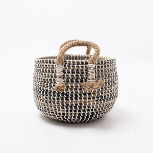 Cesta de almacenamiento de algas marinas naturales ecológicas Cesta de maceta de inspiración africana hecha a mano en Vietnam - Product Image 1