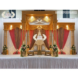 Mandap de Madera con Dos Pilares para Bodas Hindúes, Mandap de Madera para Eventos de Boda Indios, Mandap de Dos Pilares Perfecto para Bodas en EE. UU. - Product Image 1