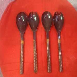 ช้อนเขาควายสลัดพร้อมที่จับกระดูกโบราณขัดเงามีเอกลักษณ์สไตล์สัตว์ส่งออกคุณภาพสูง - Product Image 1