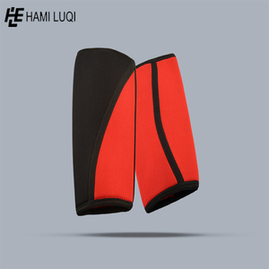 Mejore el rendimiento con mangas de compresión de rodilla listas para el gimnasio - Product Image 3