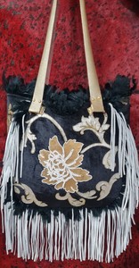 Sac fourre-tout vintage pour femme avec broderie florale ethnique, pompon perlé et logo personnalisé - Product Image 4