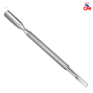 Pousse-cuticules professionnel en acier inoxydable à double extrémité, grattoir pour manucure et pédicure, outil de soin des ongles, usage en salon, durable - Product Image 4