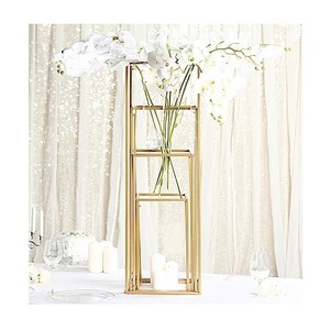 Juego de centro de mesa de flores de color dorado de metal de dos tamaños diferentes para fiesta de hotel y uso de eventos - Product Image 3