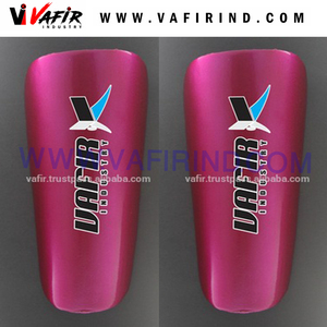 Protège-tibia en fibre de carbone et matériau EVA élastique et plastique pour la protection sportive - Product Image 6