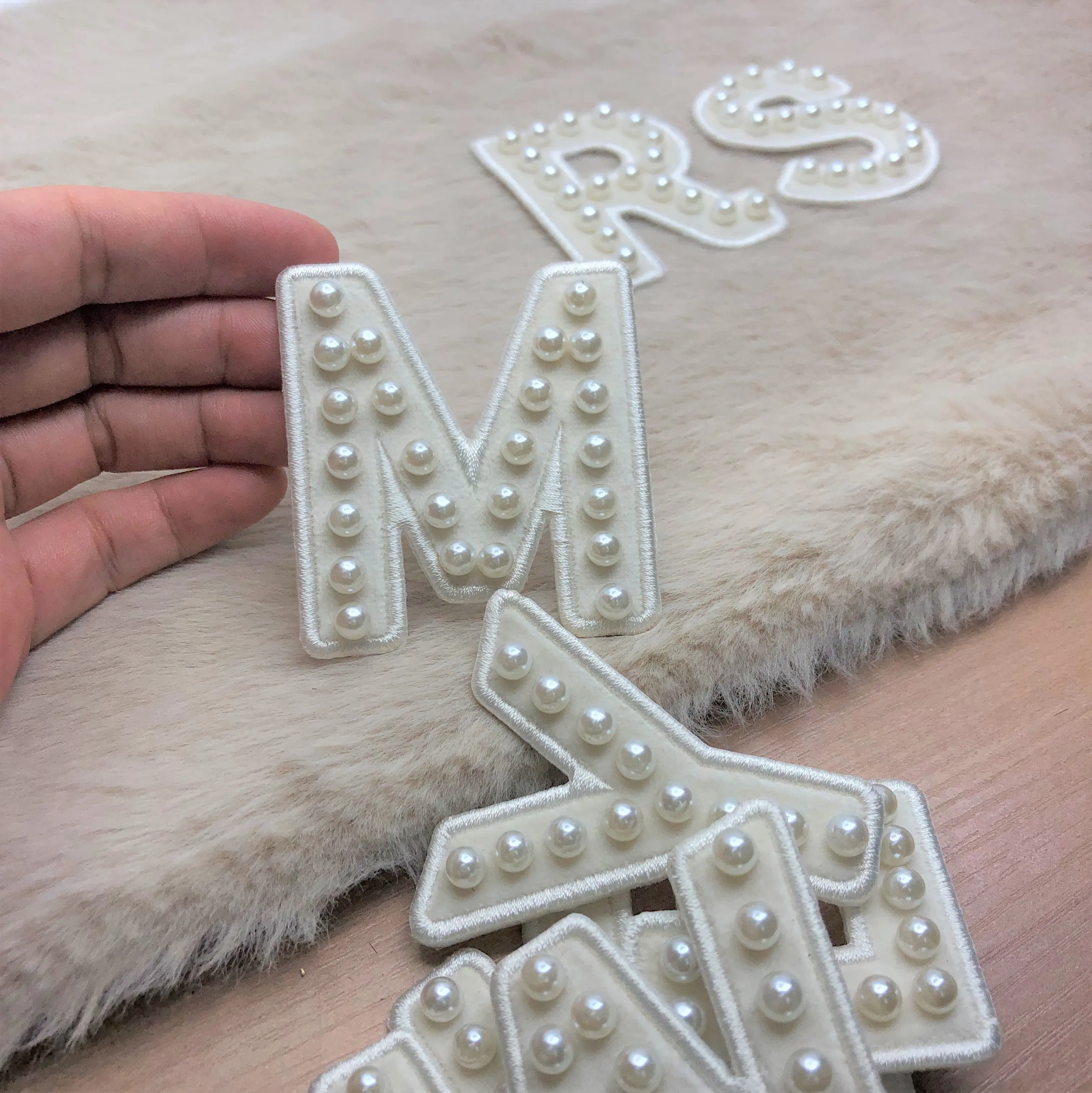 Custom Embroidery pearls Letters Iron On Patches Alphabet Rhinestone Beaded Embroidered Patches Logo