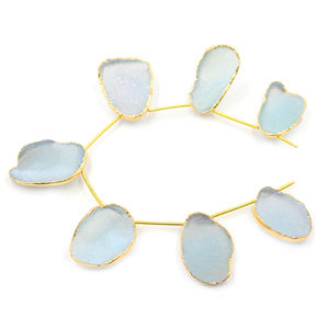 Aqua-cuentas doradas chapadas en oro, forma irregular, de 26 a 28 MM, 7 hebras - Product Image 1