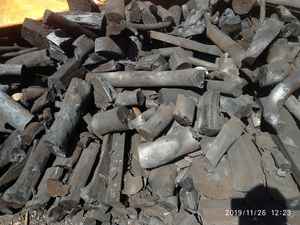 Carbón Vegetal de Madera de Cassia en Trozos para Barbacoa - Product Image 3