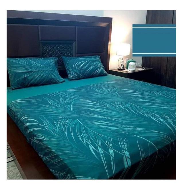 สีเขียวเข้ม