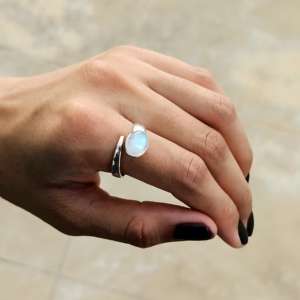 แหวนเพชรเม็ดเดี่ยวชุบโรเดียมประดับพลอยสีเงินสเตอร์ลิงสีรุ้งสำหรับงานแต่งงานดีไซน์เนอร์925 - Product Image 5