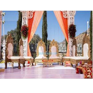 Chaises de mariage traditionnelles Vidhi pour Mandap chaises Mandap sculptées en bois pour mariée marié ensemble de chaises Mandap en bois sculpté doré UK - Product Image 1