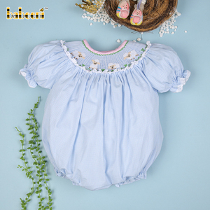 Combinaison bébé fille à manches courtes en vichy bleu à smocks Babeeni, fermeture à boutons pression, 100% coton certifié OEKO-TEX - Product Image 3