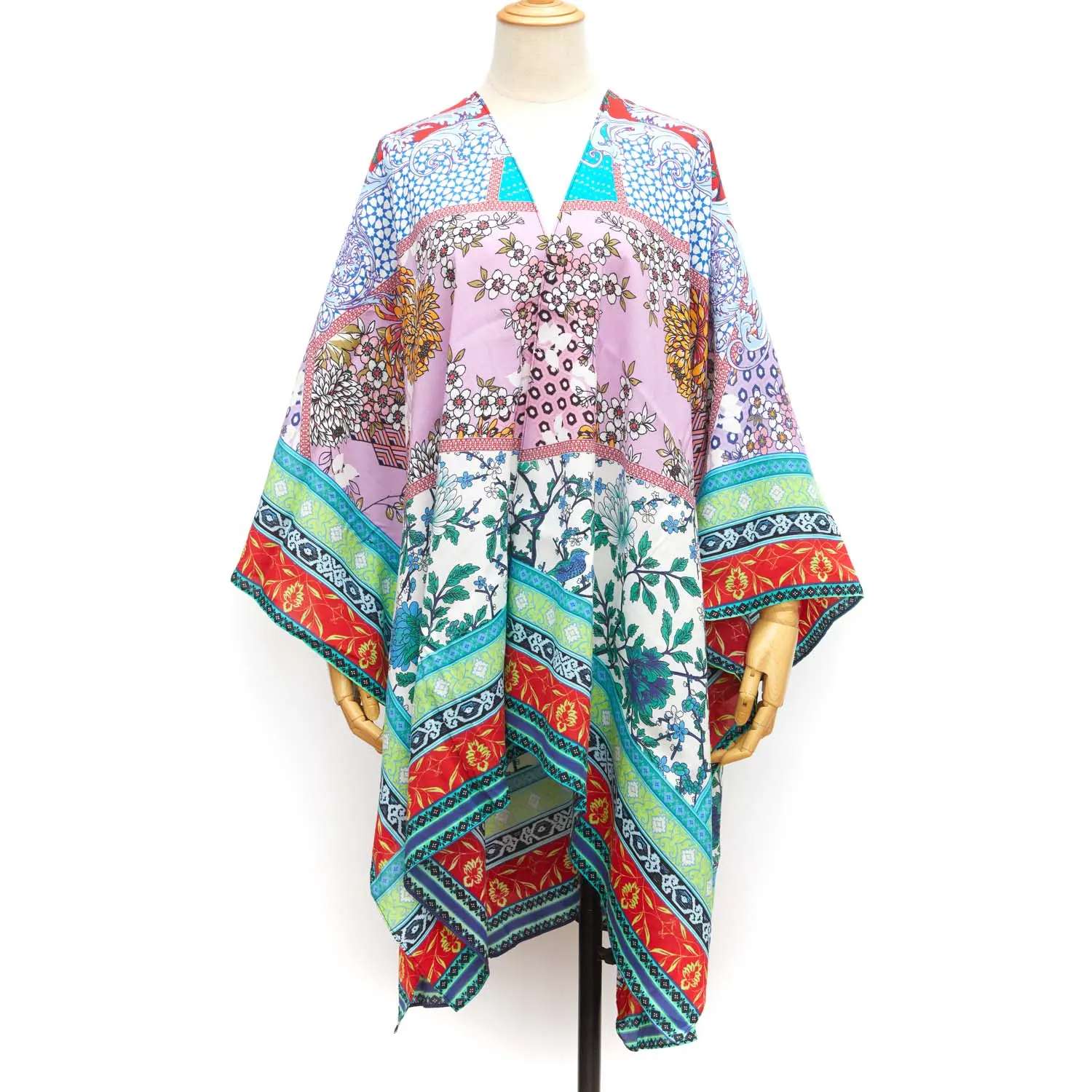 Kimono-Strickjacke mit individuellem Blumenmuster