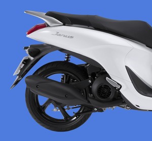 Best PRICE !!! Top quality scooter motorcycle 125cc (Janusz Premium) Grey/ Red/ White - Product Image 4