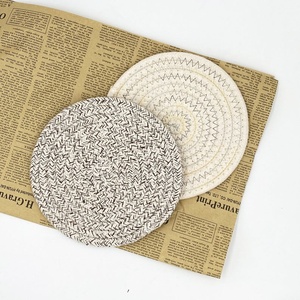 <b>Round</b> Braided Cloth Place Mat Geometric Pattern Simple Style Washable Home Use Medium Thickness - Product Image 2