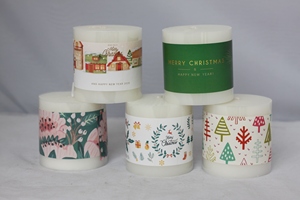 Bougie pilier blanche parfumée en paraffine Caro en gros pour la décoration de fêtes et de Noël - Product Image 2