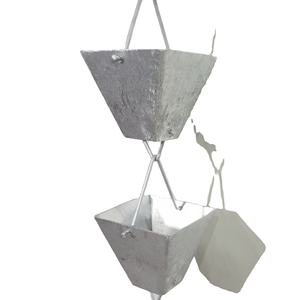 Cadena de Lluvia Cuadrada Acanalada de Aluminio para Exterior con Copa de Aluminio - Product Image 1