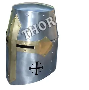 Ortaçağ büyük kask Knights Templar Crusader kask pirinç çapraz