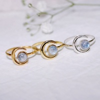 Pierre de lune arc-en-ciel naturelle belle cabochon lune pierre semi-précieuse bague en gros bijoux en argent usine inde boutique