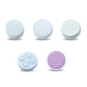 Многофункциональная электрическая щетка для очищения лица 5 в 1 с пластиковой насадкой – массажер для красоты - Product Image 3