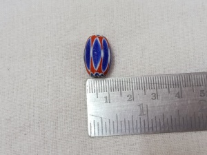 ลูกปัดแก้วเชฟรอนผิวด้านแบบเก่าทำจากลูกปัดแก้วลายทางสีน้ำเงินขาวแดงสำหรับนักออกแบบเครื่องประดับและร้านค้าลูกปัด - Product Image 5