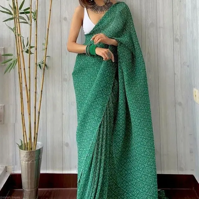 Georgette Crus Mạ Thiết Kế Ưa Thích Cái Nhìn Hợp Thời Trang Saree Với Áo