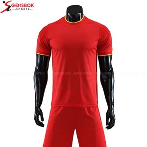 Maillot de football personnalisé de haute qualité 2021/2022, 100% polyester, séchage rapide, col en V, logo personnalisé, vente en gros, kit d'équipe pour hommes - Product Image 4