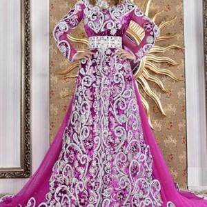 Elegante hermoso vestido de novia caftán marroquí con bordado pesado Elegante ropa de novia tradicional para celebraciones 2025 - Product Image 1