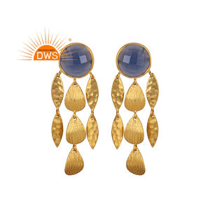 ต่างหูห้อยประดับพลอยแคลเซโดนีสีน้ำเงินแก้ว ดีไซน์ทันสมัยปี 2026 ชุบทอง สำหรับผู้ผลิตเครื่องประดับแฟชั่นแบบสั่งทำ - Product Image 1