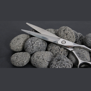 Ciseaux de coiffeur en acier inoxydable 440C Ciseaux de coupe de cheveux de 6 pouces Ciseaux de coupe de cheveux durables - Product Image 2