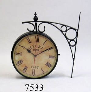 Horloge murale double face de style nautique antique en laiton silencieuse à chiffres romains pour station et rue - Product Image 5