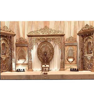 อุปกรณ์ตกแต่งเวทีงานแต่งงานงานแบบเฉพาะของชาวฮินดูในเวทีงานแต่งงานงานบอลลีวู้ดเวทีงานแต่งงานแบบอินเดียแกะสลักสีทองระยิบระยับ - Product Image 1