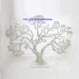 Aluminium Métal Arbre Forme Argent Plaqué Sculpture Style Fantaisie Vente à Chaud Sculptures Verticales Modernes de la Plus Haute Qualité - Product Image 6