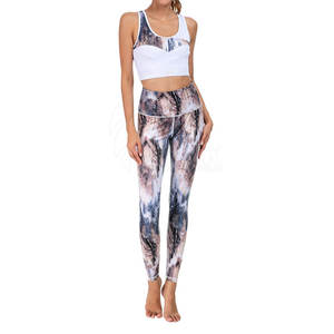 Ensemble d'entraînement pour femmes à la mode bonne qualité vêtements de sport de yoga sans couture grande taille caractéristiques imperméables ensembles de vêtements de yoga à motif solide - Product Image 1