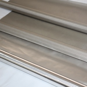 Tela de Tafetán Metálico de Alta Calidad con Certificación Europea, Protección Contra la Radiación Electromagnética, Estilo Liso para Forro de Cortinas - Product Image 5