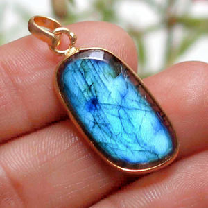 Grand collier pendentif en pierre de labradorite plaqué or zodiaque tortue papillon sculpté lunette chaîne bijoux en or motif de chiffres - Product Image 4