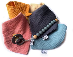 Baberos de Color y tamaño personalizados, Bandana de algodón de nuevo diseño a granel para bebé - Product Image 1